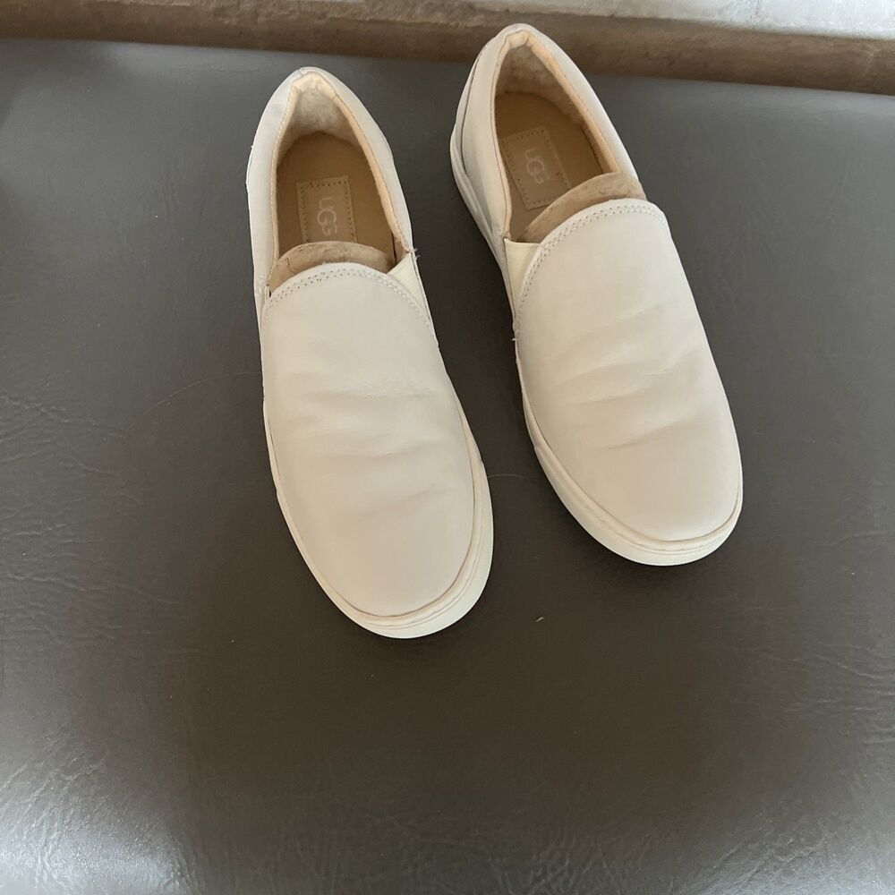 UGG Australia Women's Kitlyn White Leather Size 9